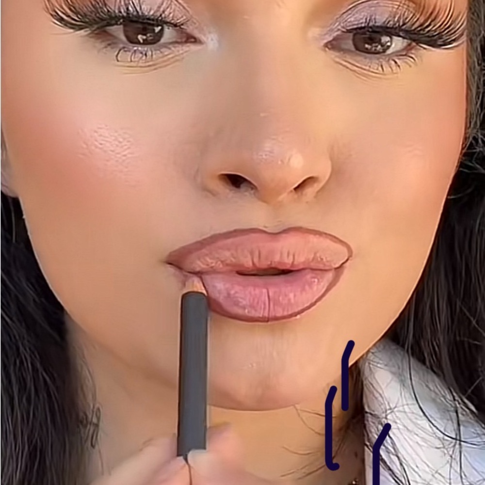 LAST βοΈ SPICE a MAC LIP PENCIL. RETAIL $25. **NEW IN THE BOX. π₯ HOT ITEM π₯ - Picture 9 of 12